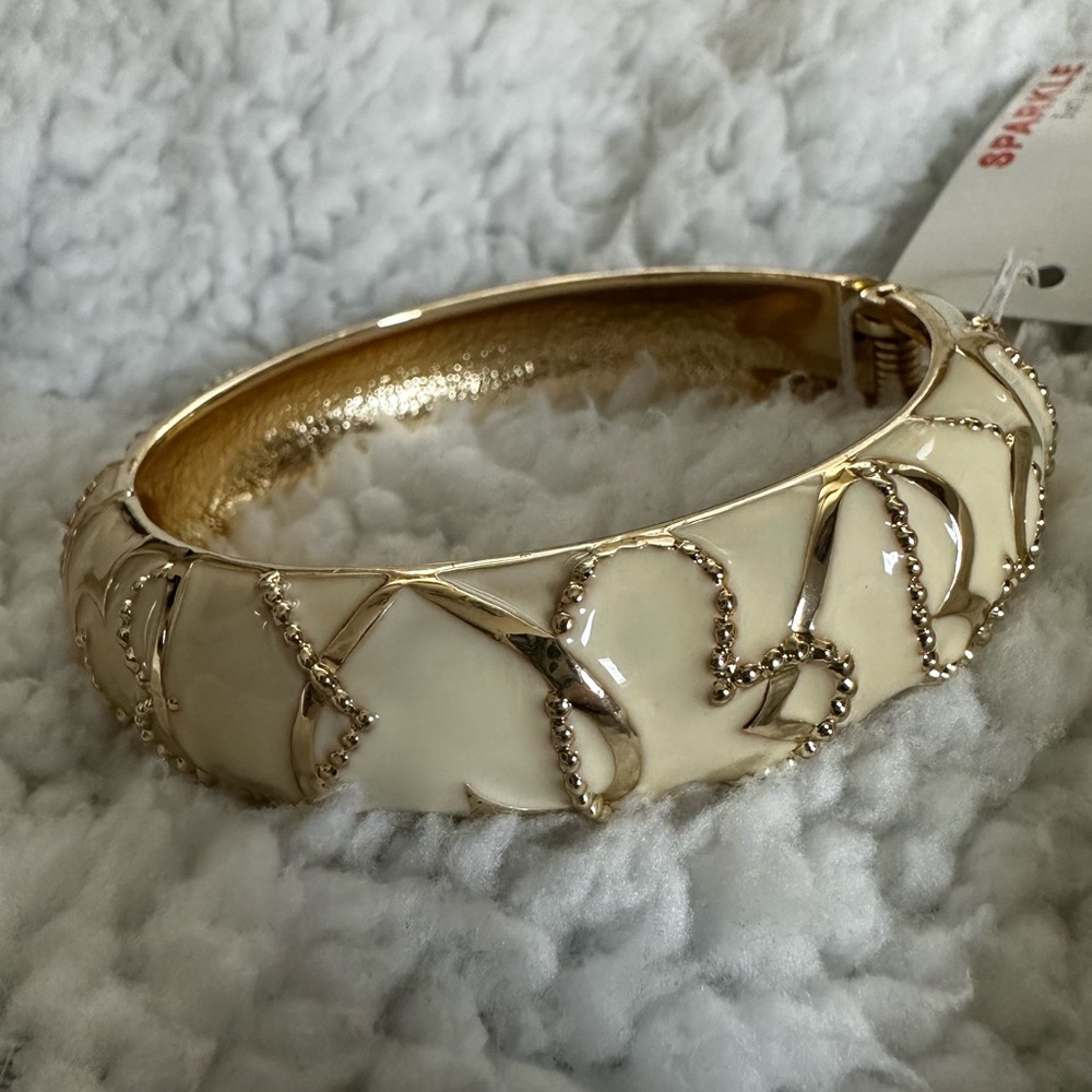 NWT Talbots Heart Beads Enamel Bangle
